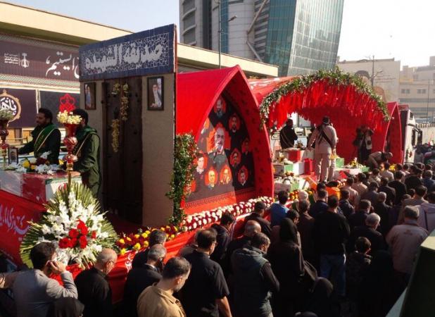 تشییع پیکر ۱۰ شهید گمنام در البرز