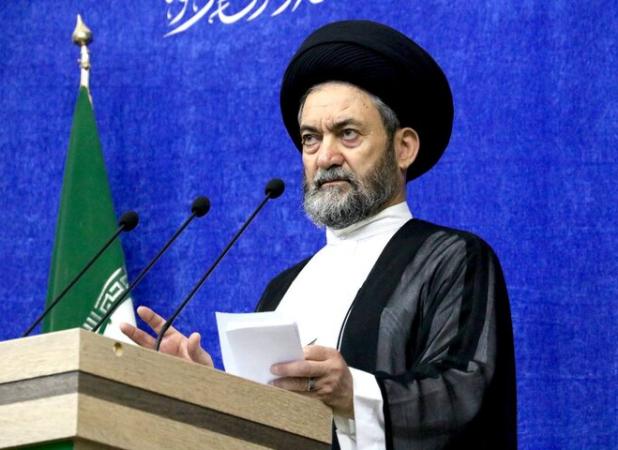 حضرت زهرا(س) نشانه هدایت امت و مظهر کمال انسانی است