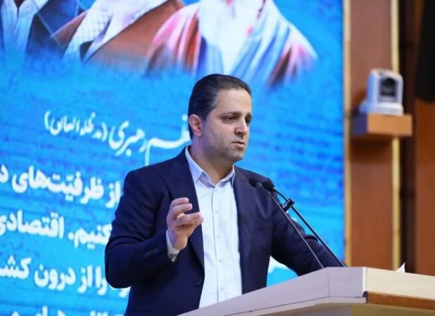 آب، گردشگری و محیط‌زیست ارکان توسعه همدان هستند