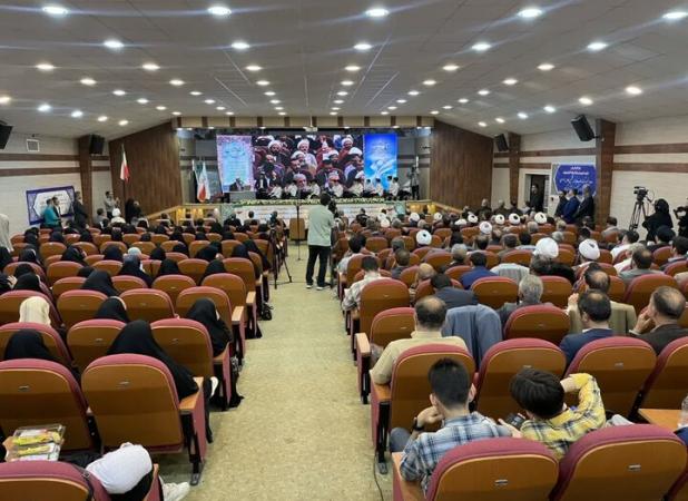 ۶۰ برگزیده ششمین اجلاسیه نماز تقدیر می‌شوند