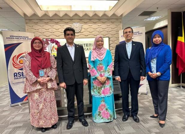 تحصیل ۵۷۰ دانشجوی ایرانی در مالزی؛ ایجاد بورسیه‌های جدید بین‌دولتی