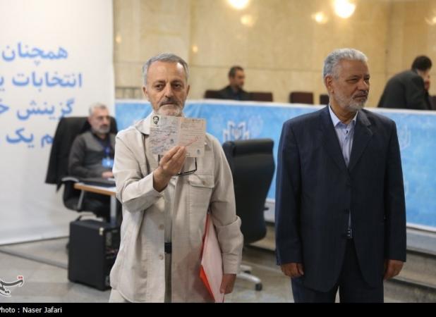 زریبافان: نام دولتم «خدمت و مجاهدت برای حل مشکلات» است