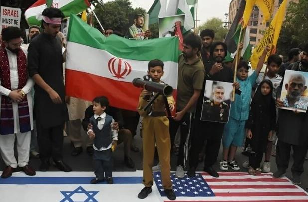 راهپیمایی «مرگ بر اسرائیل» در حمایت از ایران در اسلام‌آباد+ فیلم