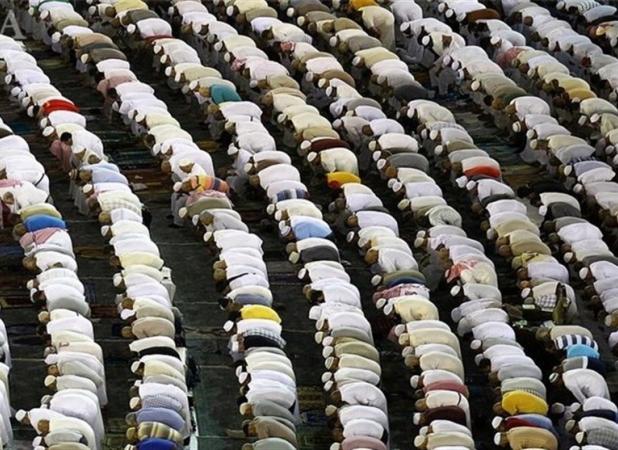 فضیلت‌ اقامه نماز در مسجدالحرام و مسجدالنبی