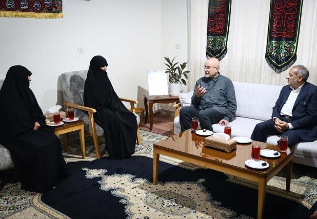 قالیباف با خانواده سرلشکر شهید محمد کاظمی دیدار و گفتگو کرد