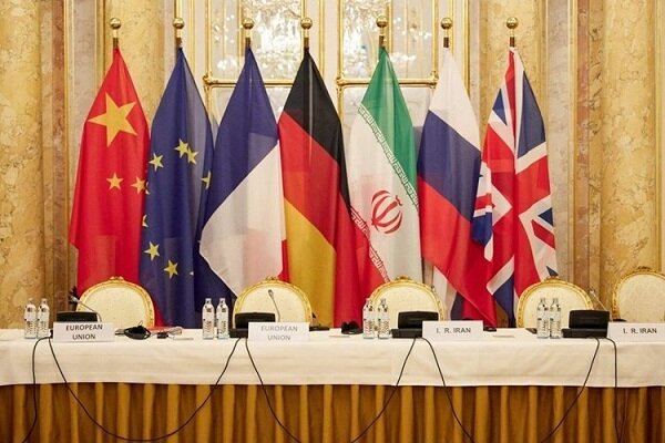 پیشرفت کشور را معطل مذاکرات هسته‌ای نکردیم