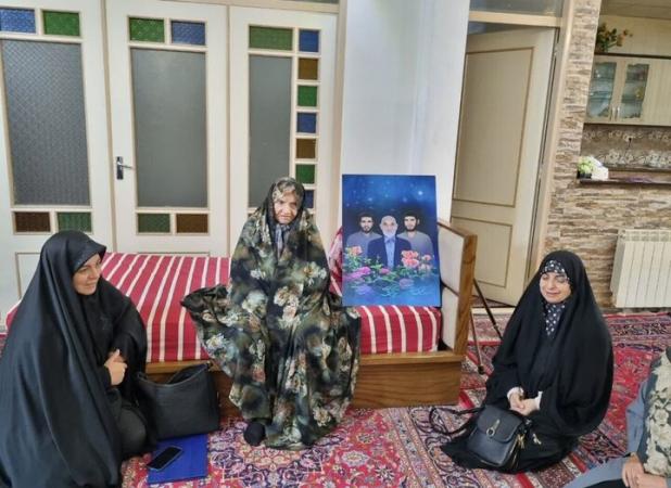 همسران و فرزندان شهدا الگوهای زنده‌ای از ایثار و تعهد هستند