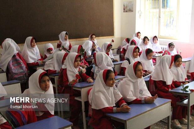 ۳۹۰‌ نفر کلاس اولی در مدارس اردستان ثبت‌نام شدند