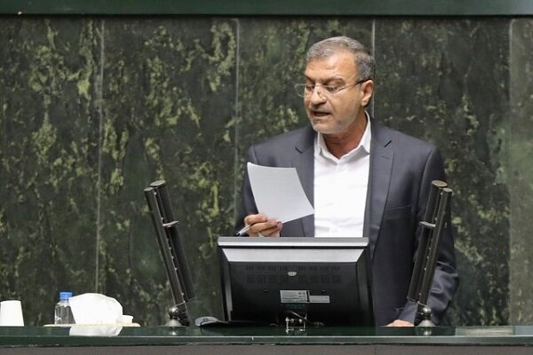 قطعی برق در استان‌هایی با دمای بیش از ۵۰ درجه، ظلم فاحش است