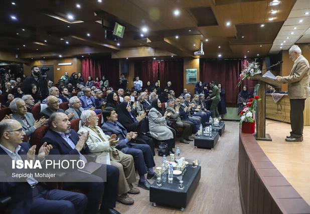 شب ۷۰ سالگی گروه زبان و ادبیات فارسی دانشگاه فردوسی مشهد برگزار شد