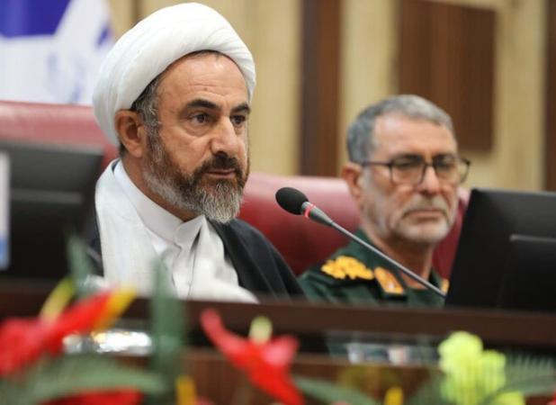 امام جمعه ایلام:ساماندهی مرز مهران اولویت اصلی استاندار جدید باشد