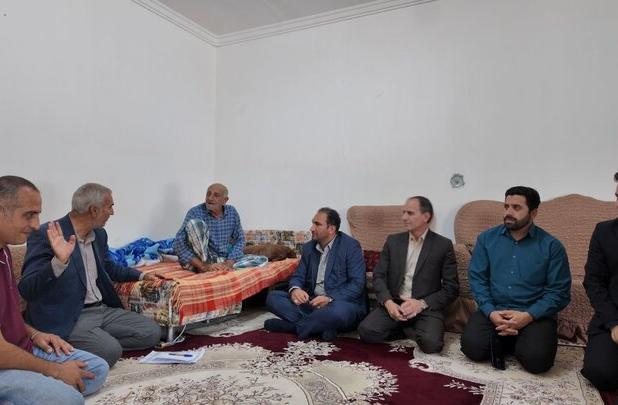 دیدار با خانواده‌های معظم شهدا و ایثارگران ادای دِین و تکلیف شرعی است