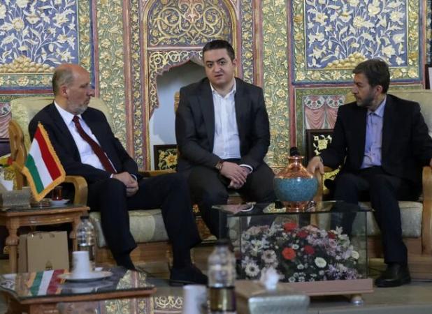 استانداراصفهان:نصف جهان آماده میزبانی هفته فرهنگی ایران درمجارستان است