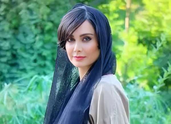 بازیگر ستایش و پایتخت در یک قاب صمیمانه