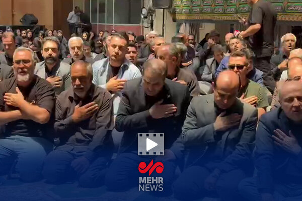 عزاداری وزیر ورزش و مسئولان فدراسیون‌ها در گرامیداشت شهدای ورزشکار