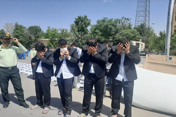 ۱۰ عضو یک شرکت هرمی در رباط کریم دستگیر شدند
