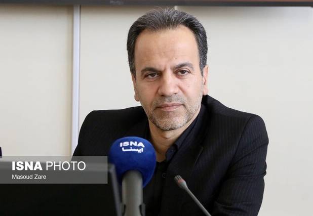 بهره‌برداری۷۰۰ میلیارد تومان طرح توزیع برق در یزد/تولید ۳۳۸ مگاوات برق خورشیدی در استان