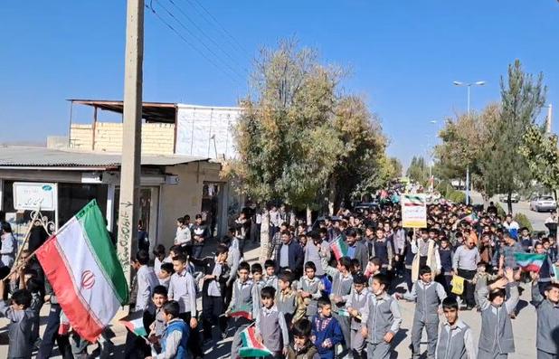 راهپیمایی ۱۳ آبان در شهر اردل چهارمحال و بختیاری