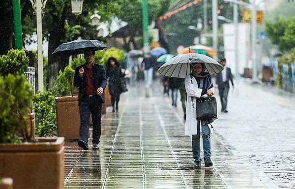 رگبار و رعدوبرق در شمال و جنوب کشور