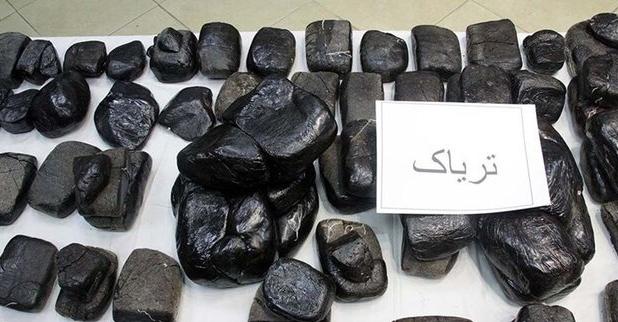 کامیون میوه با ۹۵ کیلوگرم تریاک توقیف شد