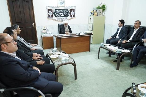 خارگ قطب بزرگ تولید پتروشیمی در خلیج فارس شود