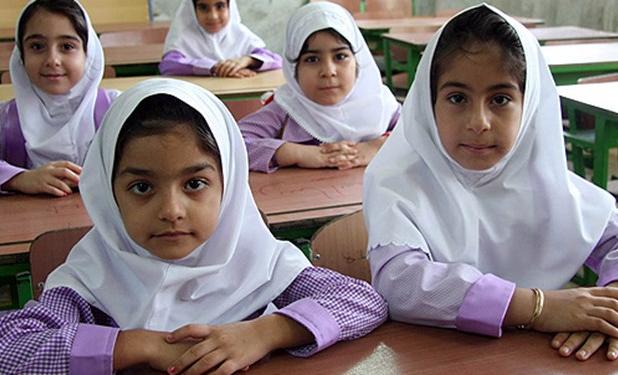 ۱۰ روز از سال تحصیلی گذشت؛ برخی کلاس‌های درس همچنان بدون معلم