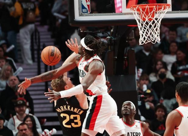 بازیکنان آزاد NBA که در فصل 2025 با تیم‌های خارج از آمریکا قرارداد بستند