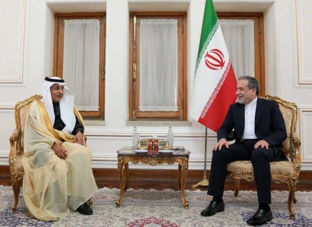 دیدار  معاون وزیر خارجه عربستان با عراقچی