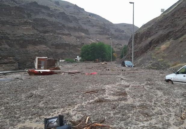 سیل در جاده چالوس