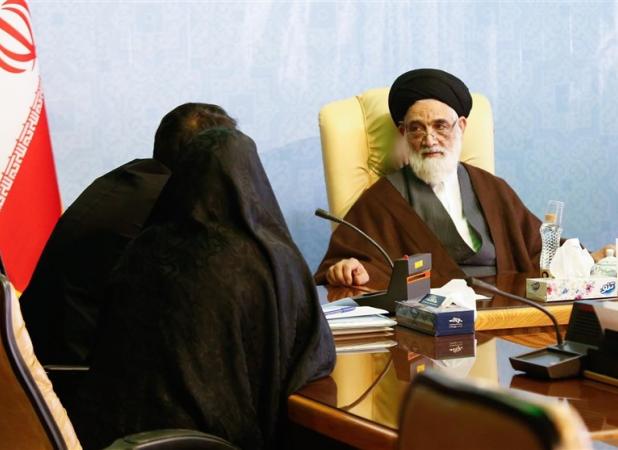 تمام حقوق مالی زن در حکم طلاق لحاظ شود