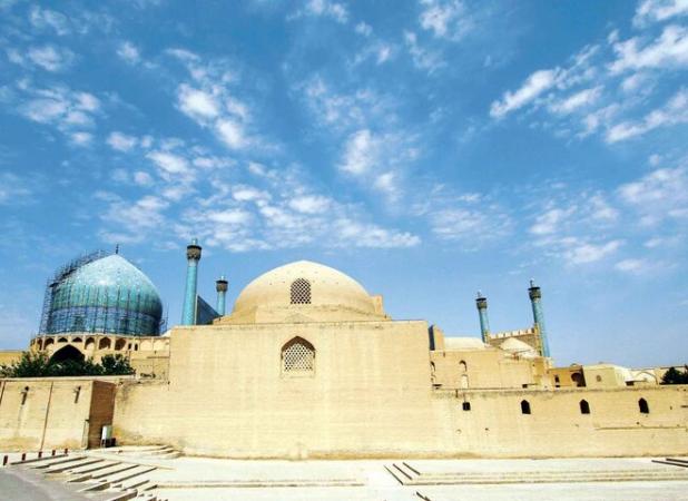 اصفهان در حفاظت از بافت و بناهای تاریخی با چه چالش‌هایی مواجه است؟