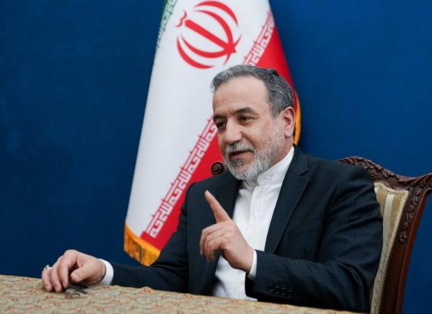 عراقچی رد و بدل پیام با ویتکاف را تکذیب کرد