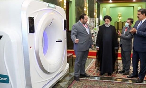 بازدید رئیس جمهور ونزوئلا از نمایشگاه ایران ساخت