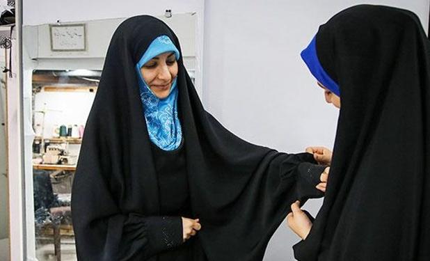 پای دغدغه‌ها و پیشنهادات تولیدکنندگان لباس درباره تولید چادر مشکی و پوشاک مرتبط با حجاب