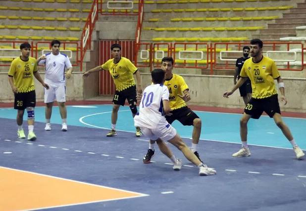 آغاز مسابقات هندبال قهرمانی جوانان باشگاه‌های کشور در کرمانشاه