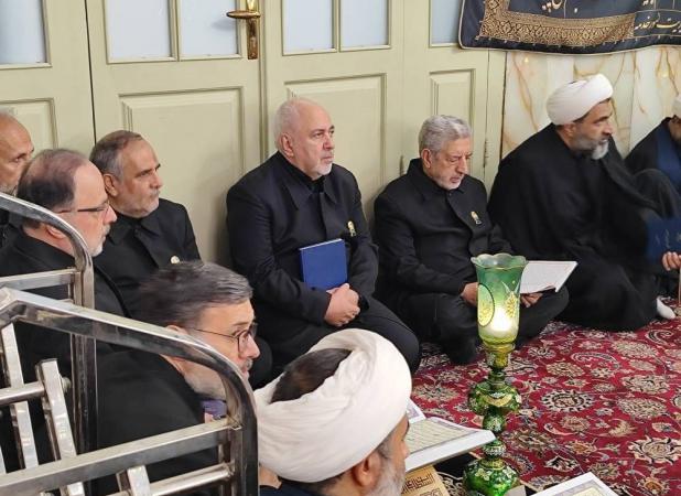 تصویری فراگیر از جواد ظریف در روز اربعین