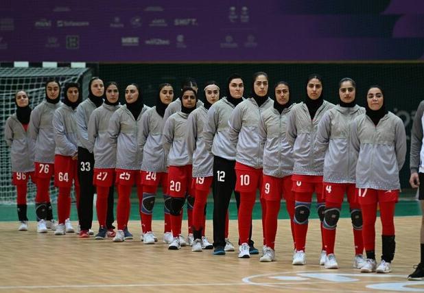 برد پرگل دختران هندبالیست ایران برابر مالدیو