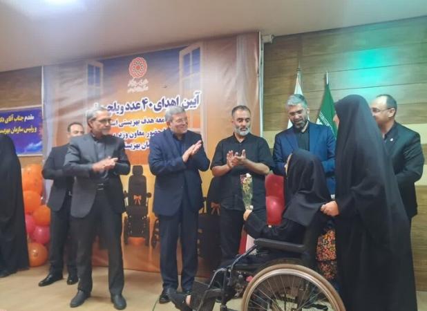۴۰ ویلچر به معلولان نیازمند استان سمنان اهدا شد