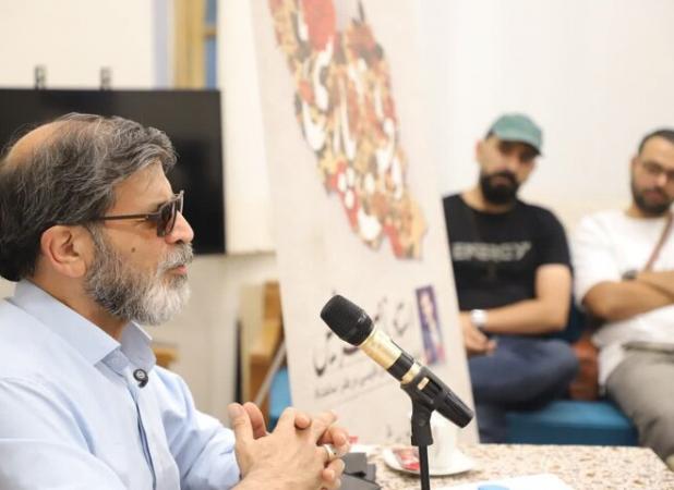 ناصر فیض: طنزپردازی بدون ادبیات فارسی شوخی بی‌ریشه است