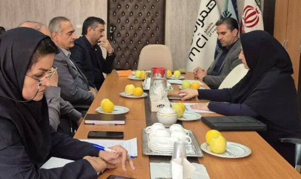 تلفیق آموزش و صنعت؛ نشستی تخصصی برای اجرای تفاهم‌نامه بین جهاددانشگاهی و مخابرات در خراسان جنوبی 