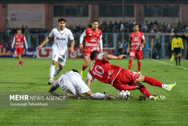 استقلال برای انتقال جنجالی مهاجم پرسپولیس با یک تیم توافق کرد
