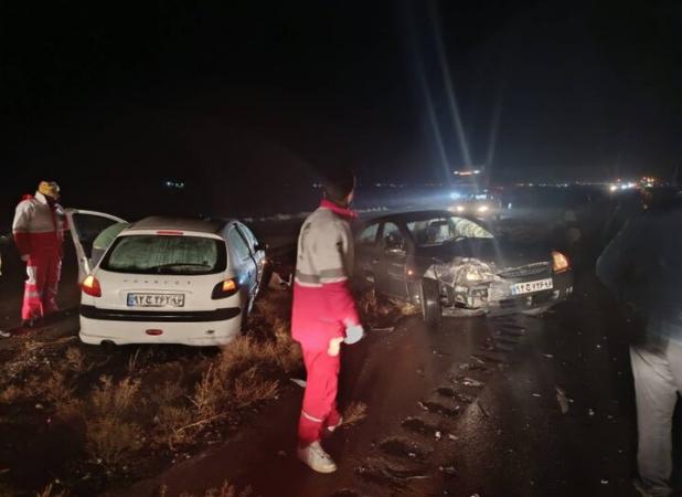 رضازاده: برخورد سه خودروی سواری در ارومیه ارومیه ۶ مصدوم برجای گذاشت