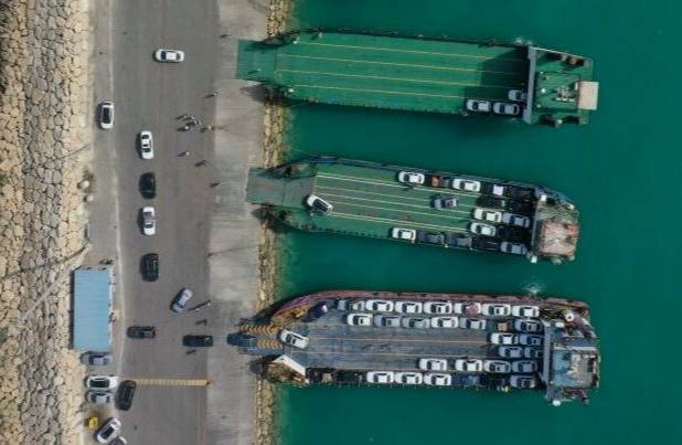 انجام تردد شناورهای مسافربری و خودروبر از کیش با رعایت کامل نکات ایمنی