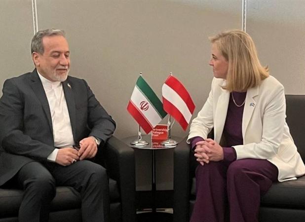 دیدار وزیر امور خارجه با همتای انریشی
