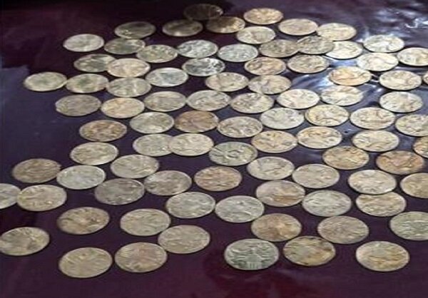 باند کلاهبرداری سکه‌های تقلبی در الیگودرز منهدم شد