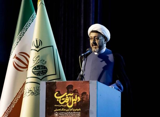 مستند دلیل آفتاب پاسخی به شیطنت رسانه‌های معاند علیه امام خمینی (ره)