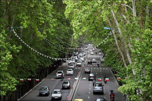 طرح بازنگری خیابان ولیعصر جهت بررسی‌ بیشتر به شورا ارجاع داده شد