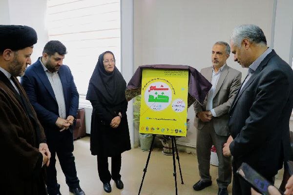 رونمایی از پوستر جشنواره منطقه‌ای «شعرخند» در شهرکرد