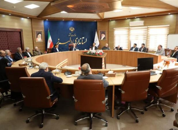 مداحان پرچمداران معرفت، اخلاق و بصیرت در جامعه هستند