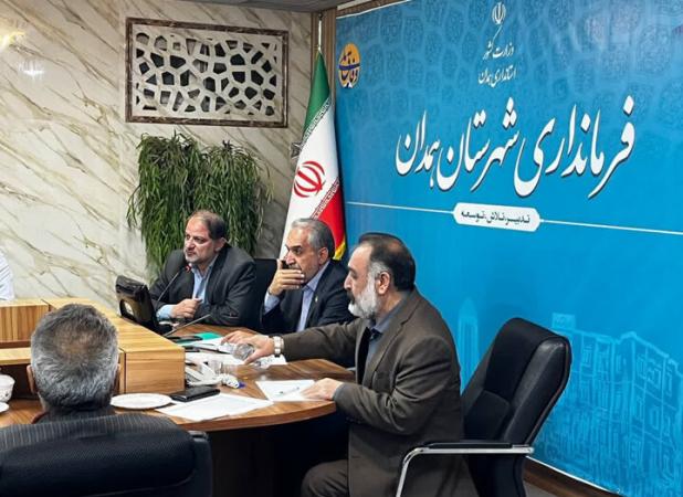 معتمدین حلقه ارتباط مردم و مدیران شهری هستند